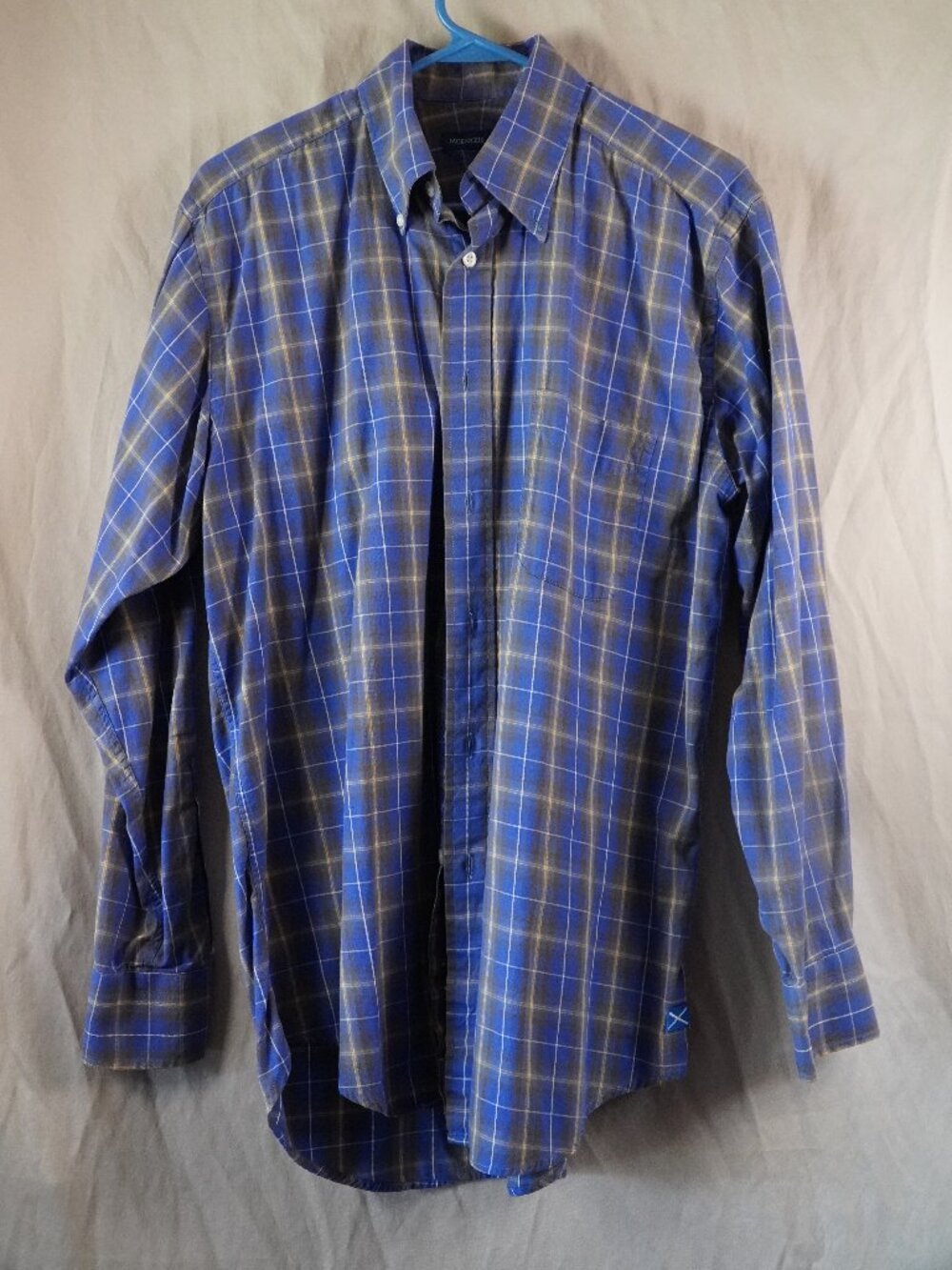 McKenzie Tribe blue/yellow shirt